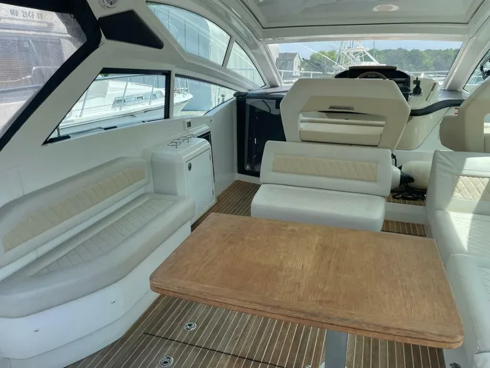  Yacht Photos Pics 2018 Beneteau Gran Turismo 40 - Image 12