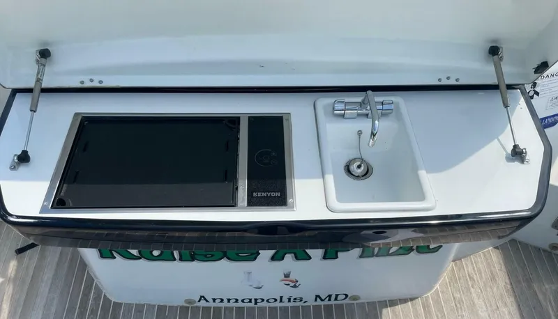  Yacht Photos Pics 2018 Beneteau Gran Turismo 40 - Image 16