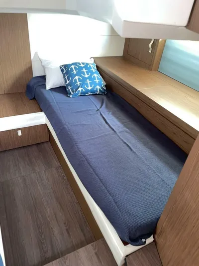  Yacht Photos Pics 2018 Beneteau Gran Turismo 40 - Image 28