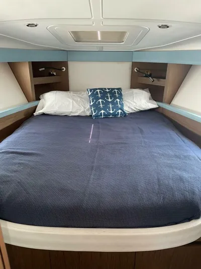  Yacht Photos Pics 2018 Beneteau Gran Turismo 40 - Image 23