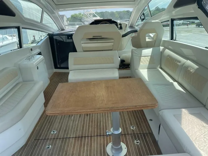  Yacht Photos Pics 2018 Beneteau Gran Turismo 40 - Image 13