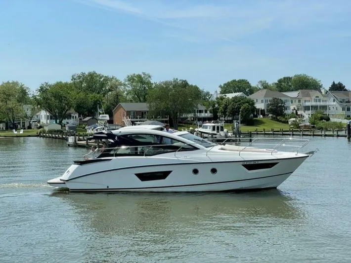  Yacht Photos Pics 2018 Beneteau Gran Turismo 40 - Image 1