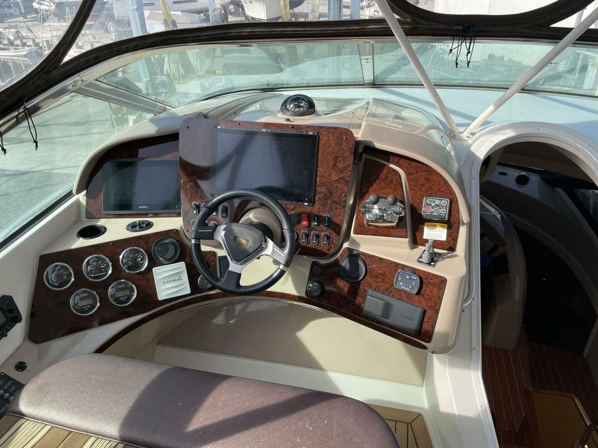 2006 Carver 56 
