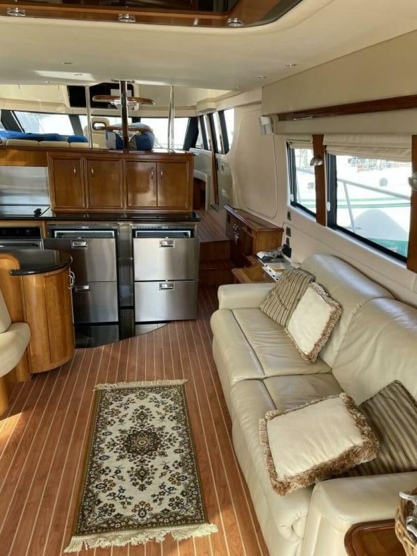 2006 Carver 56 