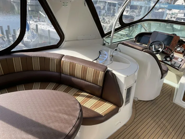 Pisco Sour Yacht Photos Pics 2006 Carver 560 Pilothouse - Image 31