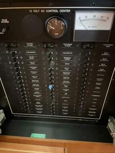 Pisco Sour Yacht Photos Pics 2006 Carver 560 Pilothouse - Image 28