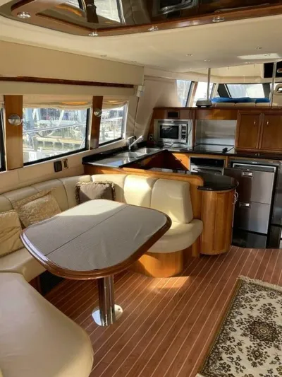 Pisco Sour Yacht Photos Pics 2006 Carver 560 Pilothouse - Image 4