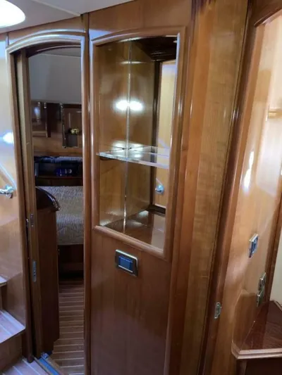 Pisco Sour Yacht Photos Pics 2006 Carver 560 Pilothouse - Image 45