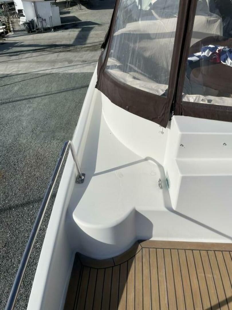 2006 Carver 56 