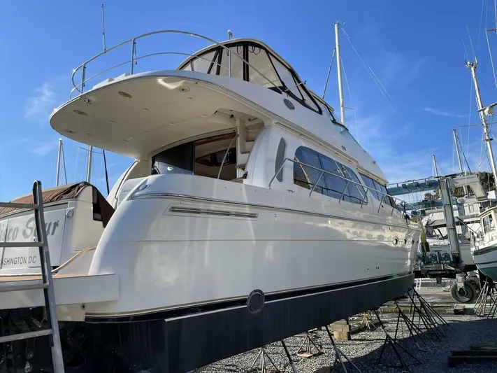 Pisco Sour Yacht Photos Pics 2006 Carver 560 Pilothouse - Image 11