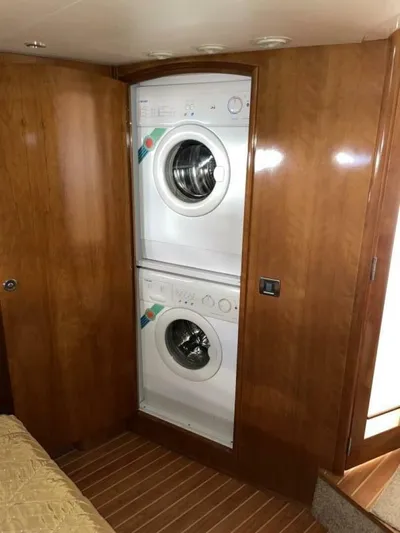 Pisco Sour Yacht Photos Pics 2006 Carver 560 Pilothouse - Image 41