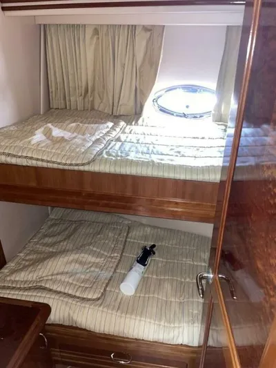 Pisco Sour Yacht Photos Pics 2006 Carver 560 Pilothouse - Image 47