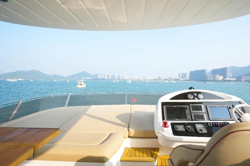  Yacht Photos Pics Luxurious Sunseeker Manhattan 73 yacht interior with ocean view, 2013 model.