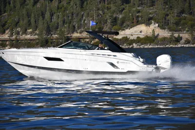 Cruisers Yachts 338OB