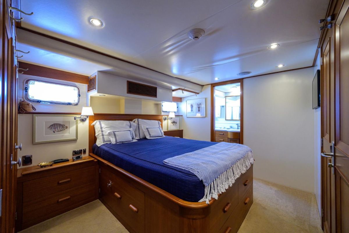 2003 New England Boatworks 96 