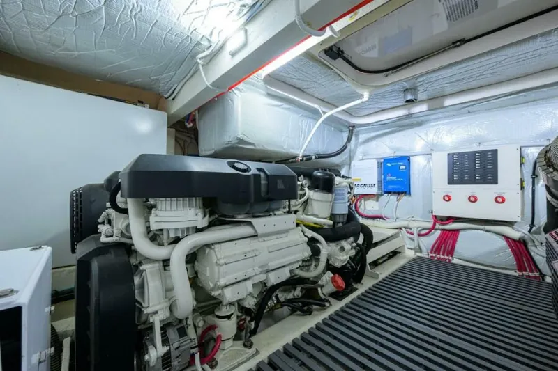 Jena Yacht Photos Pics 2019 Tiara Yachts 49 Coupe - Image 98