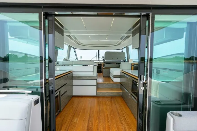 Jena Yacht Photos Pics 2019 Tiara Yachts 49 Coupe - Image 35