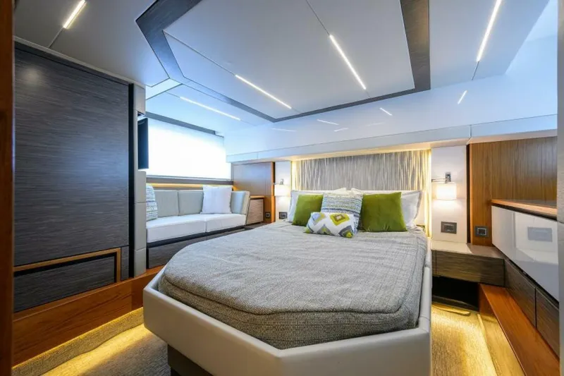 Jena Yacht Photos Pics 2019 Tiara Yachts 49 Coupe - Image 63