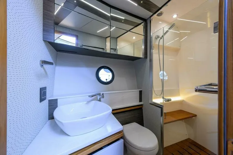 Jena Yacht Photos Pics 2019 Tiara Yachts 49 Coupe - Image 81