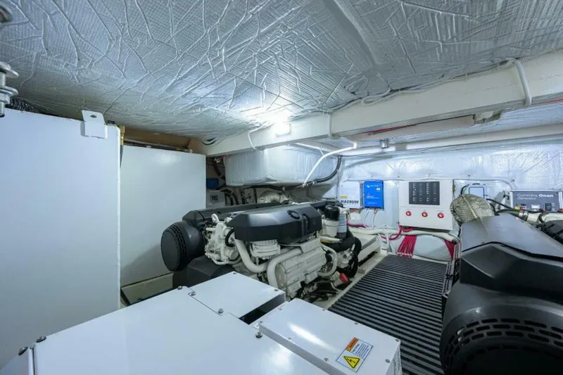 Jena Yacht Photos Pics 2019 Tiara Yachts 49 Coupe - Image 97