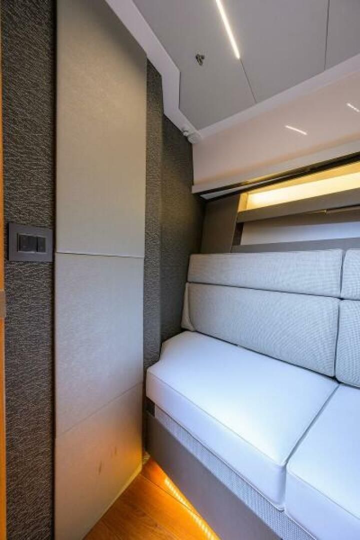 2019 Tiara Yachts 49 
