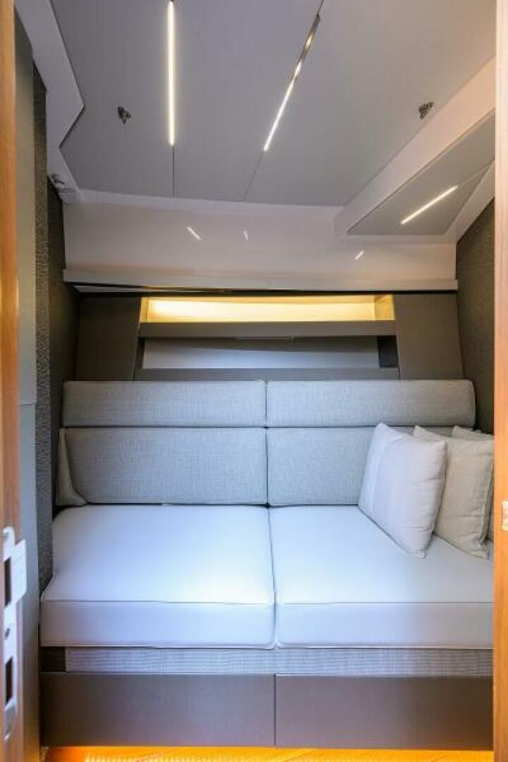 2019 Tiara Yachts 49 