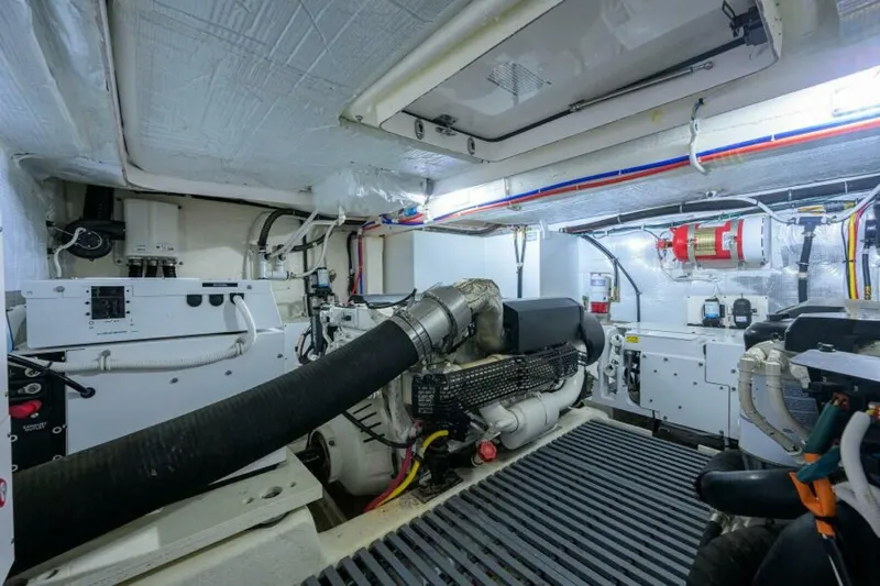 Jena Yacht Photos Pics 2019 Tiara Yachts 49 Coupe - Image 88