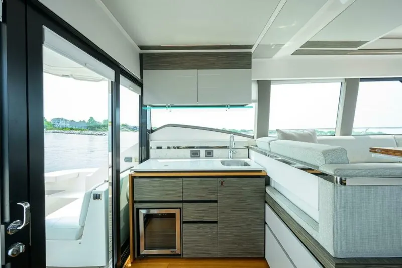 Jena Yacht Photos Pics 2019 Tiara Yachts 49 Coupe - Image 42