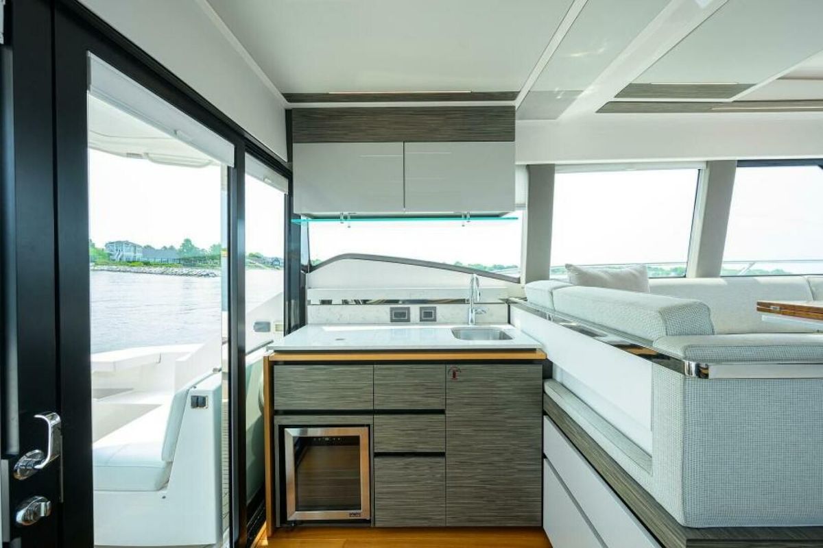 2019 Tiara Yachts 49 