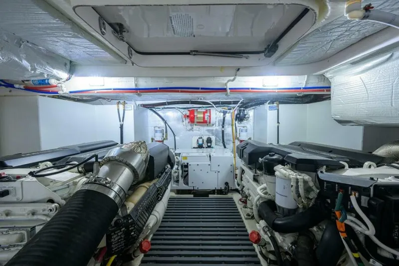 Jena Yacht Photos Pics 2019 Tiara Yachts 49 Coupe - Image 89