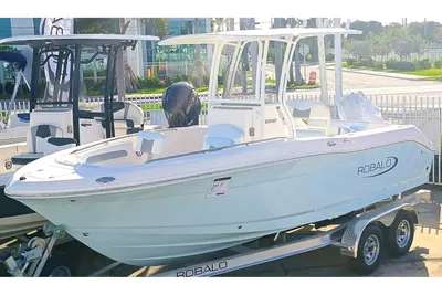 Robalo R202 Explorer