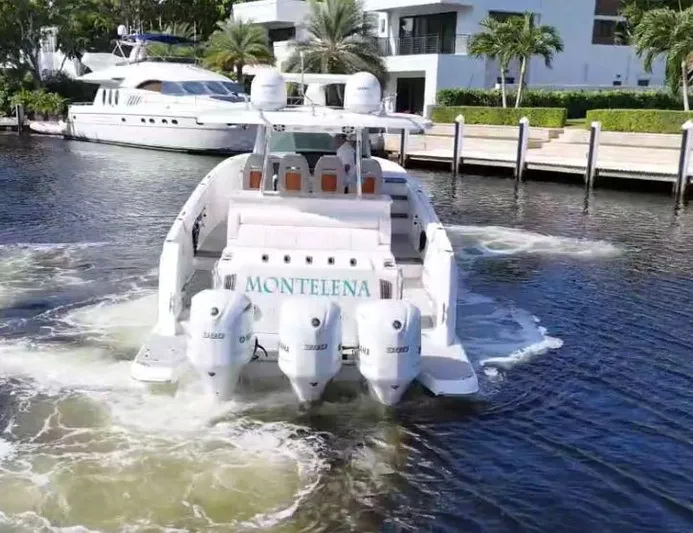  Yacht Photos Pics 2020 REGAL 38 SAV - Image 3