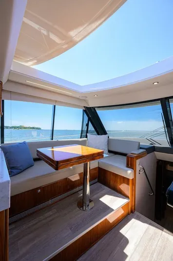 Command At Sea Yacht Photos Pics 2022 Riviera 505 Suv - Image 60