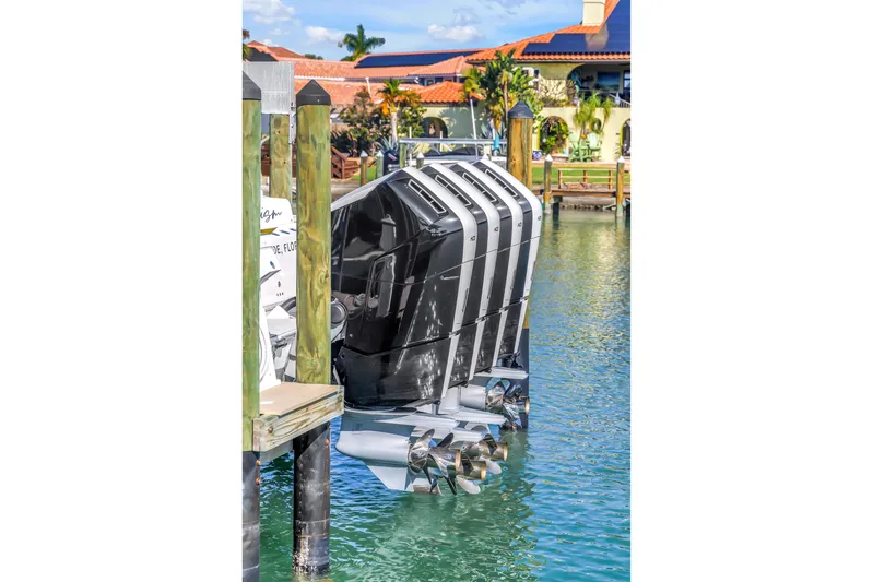 Best Deal Yacht Photos Pics 2023 HCB 53 Suenos RXV boat engines docked in marina.