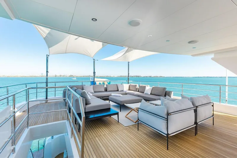 Adagio Yacht Photos Pics 