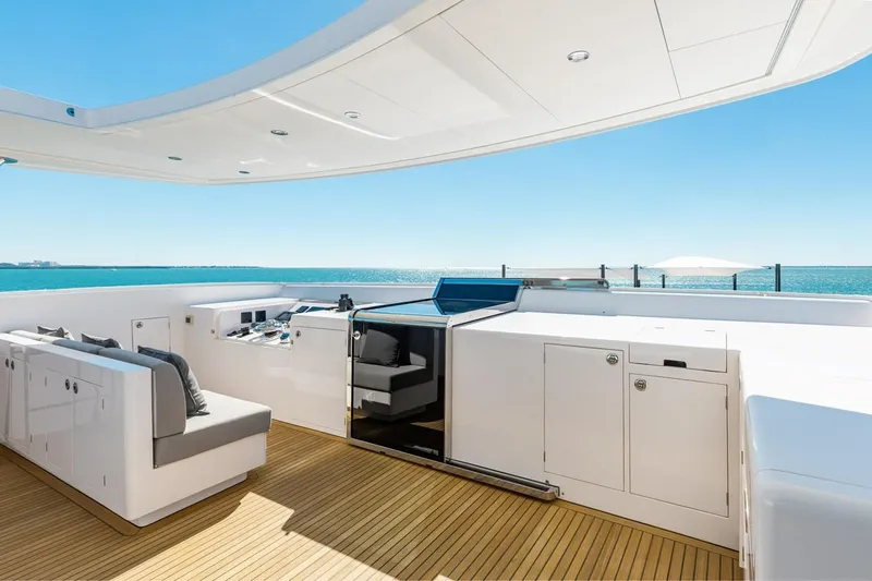 Adagio Yacht Photos Pics 