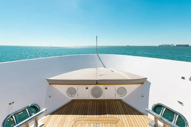 Adagio Yacht Photos Pics 