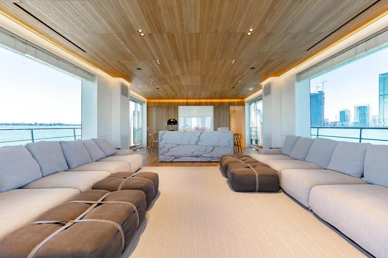 Adagio Yacht Photos Pics 