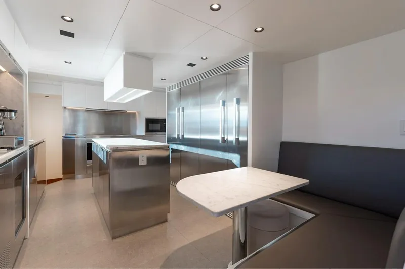 Adagio Yacht Photos Pics 