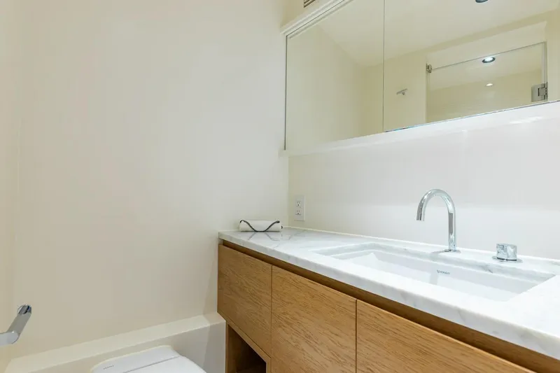 Adagio Yacht Photos Pics 