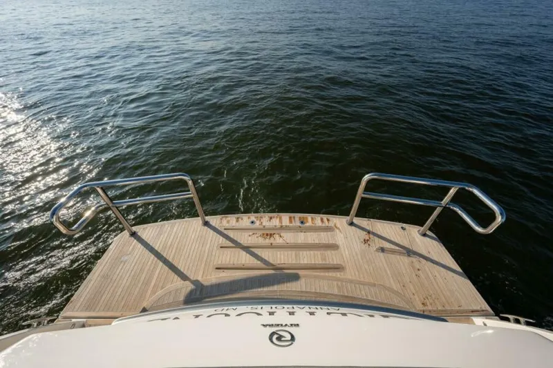 Greyhound Yacht Photos Pics 2020 Riviera 5400 Sport Yacht - Image 15