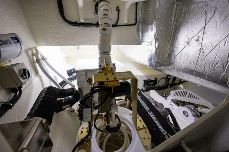 Greyhound Yacht Photos Pics 2020 Riviera 5400 Sport Yacht - Image 88