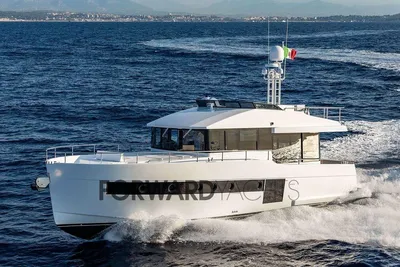 Sundeck Yachts Sundeck 550