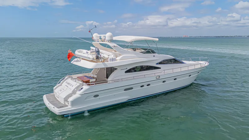 Isabella K Yacht Photos Pics 