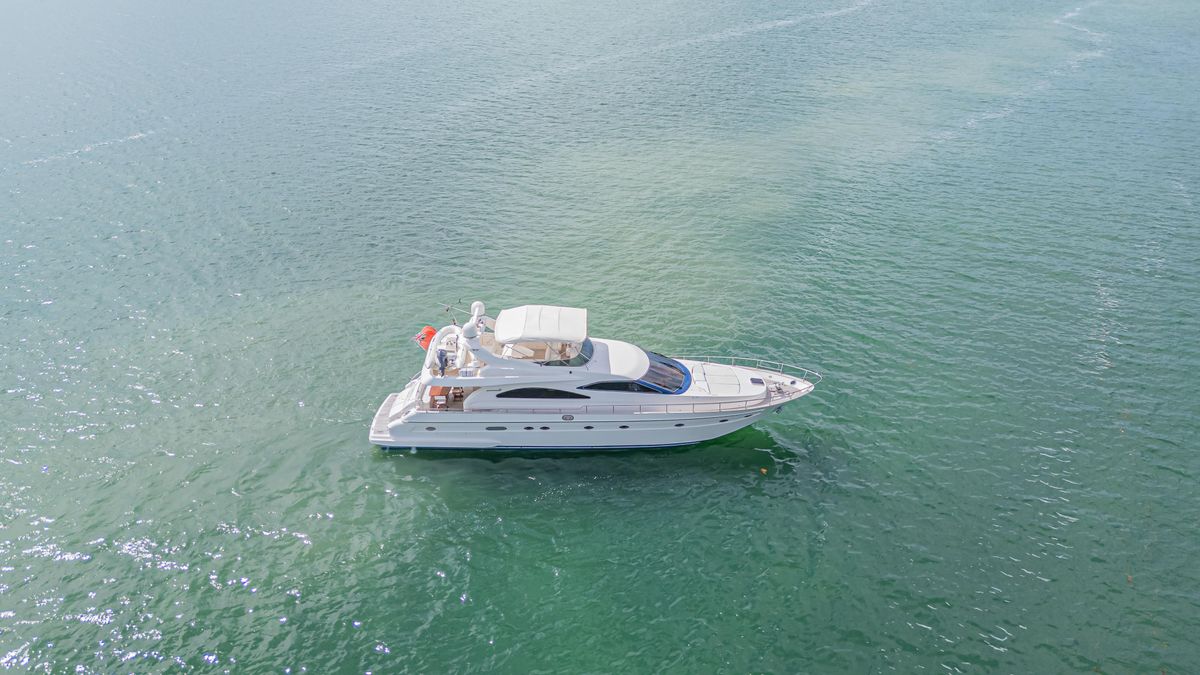 2002 Astondoa 72 