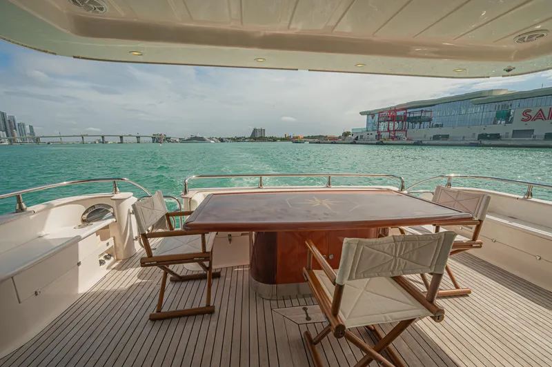 Isabella K Yacht Photos Pics 