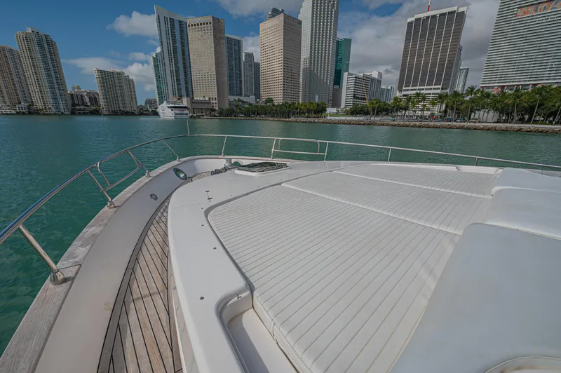 Isabella K Yacht Photos Pics 