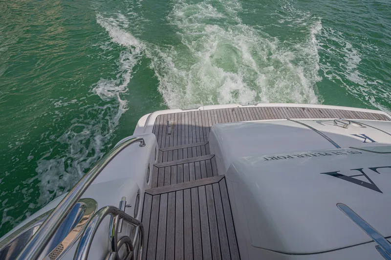 Isabella K Yacht Photos Pics 