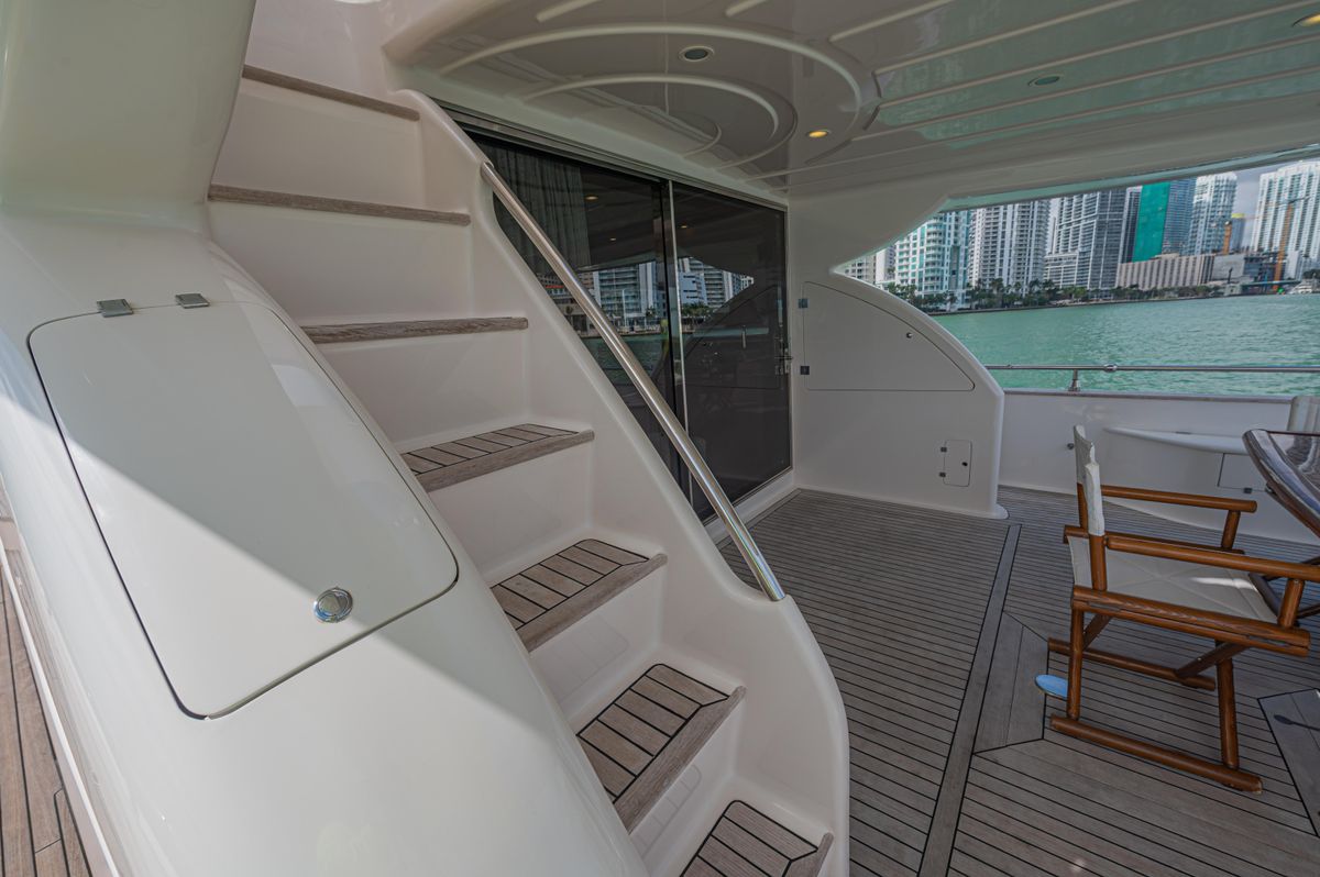 2002 Astondoa 72 