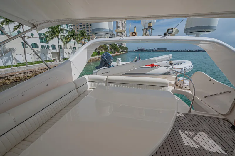 Isabella K Yacht Photos Pics 